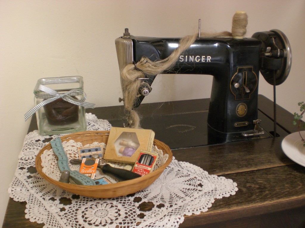 Deko Deko Nähmaschine unser Haus Zimmerschau ~ Deko Deko Nähmaschine unser Haus Zimmerschau ~ Nähmaschine Deko