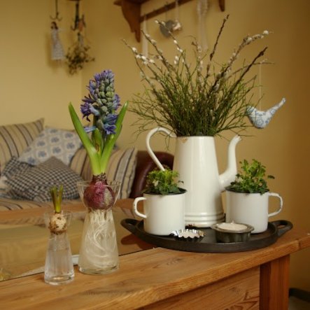 Deko 'frühling 2012' unser kleines haus zimmerschau Deko wohnzimmer landhaus
