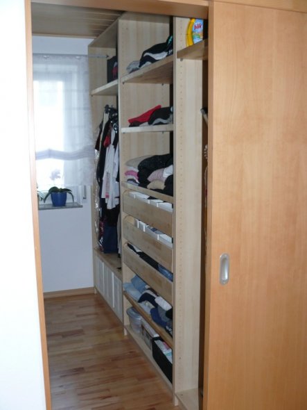 Schlafzimmer 'Begehbarer Kleiderschrank'