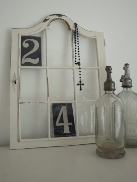 Deko ' dekorationen in shabby chic, landhausstil und vintage ... Wohnzimmer vitrine dekorieren