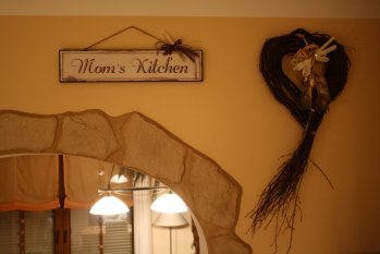 Moms Kitchen