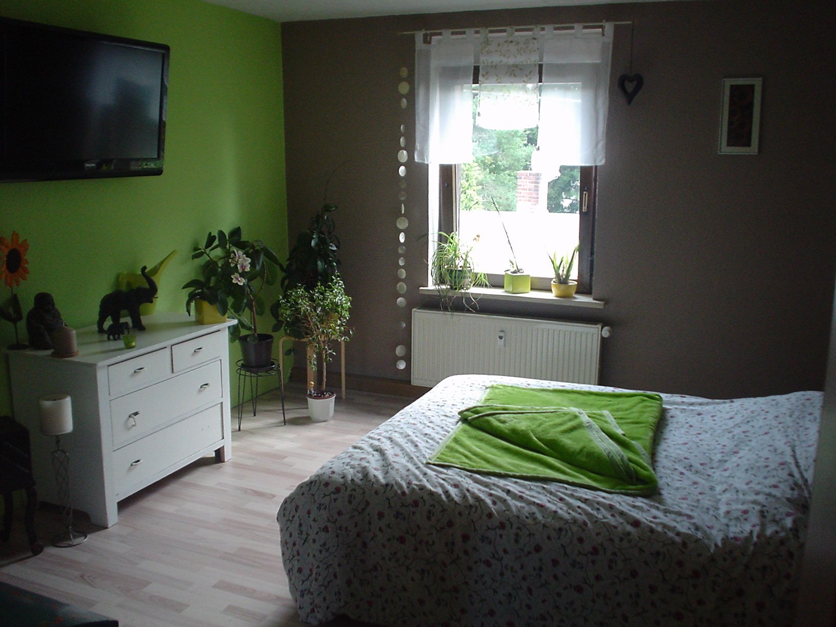 Wandfarbe schlafzimmer braun – midir