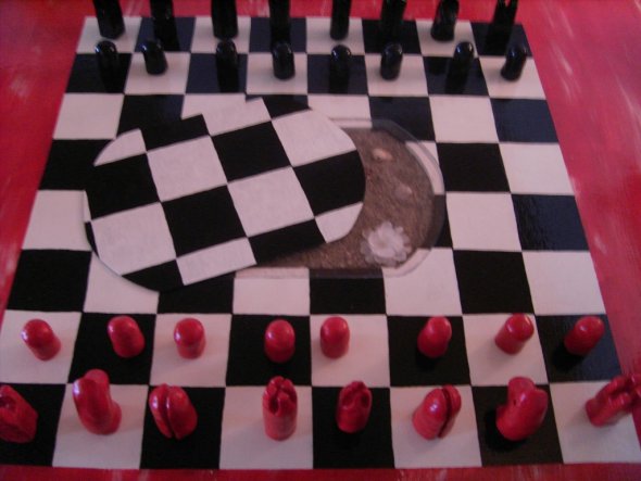 Das ebenfalls aufgemalte übergroße Schachbrett bietet viel Spaß mit Freunden nach getaner Arbeit;)Dazu wird das Dekorative Loch in der Mitte des Schac