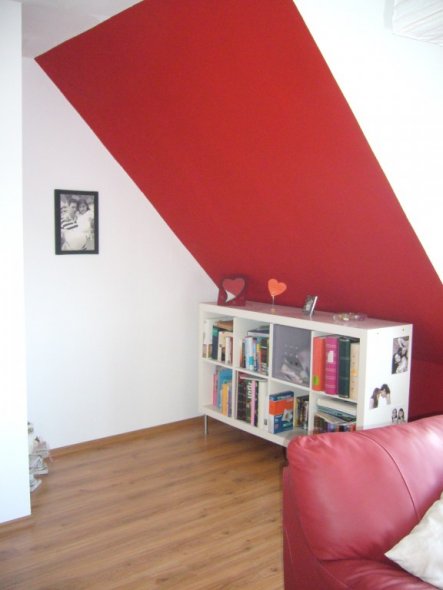 eine kleine Ecke mit Sideboard