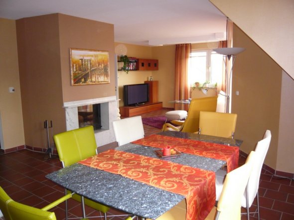 Wohnzimmer 'Unser Wohn-, Ess-, Fernseh-, Lese-, Relaxzimmer'