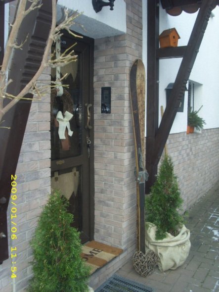 Hausfassade / Außenansichten 'Eingang'
