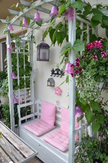 Terrasse / Balkon 'Balkon "sickly-sweet"'