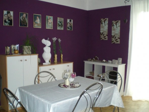 Wohnzimmer 'Lila/Weiß'