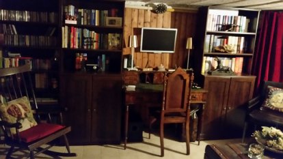 Partykeller, Leseraum, Raucherlounge