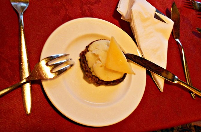 eine typische Spezialität für Schottland - Haggis (ich kann leider mit "solchen" Spezialitäten nichts anfangen ;-))