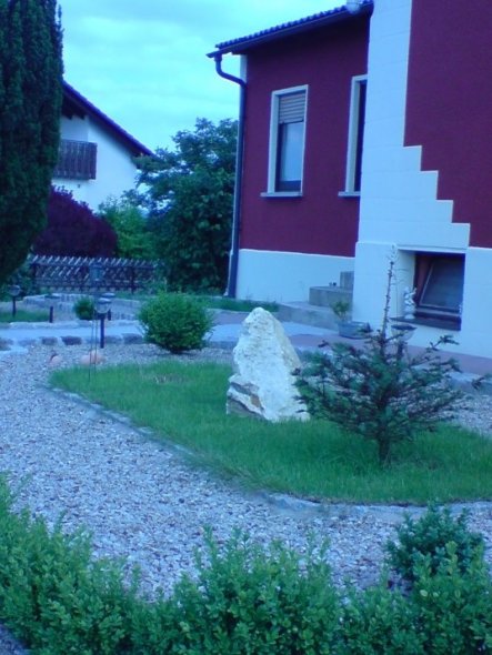 Hausfassade / Außenansichten 'Haus, Garten und Terrasse'