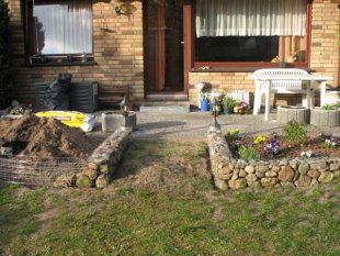 Terrassenbeet linke Seite