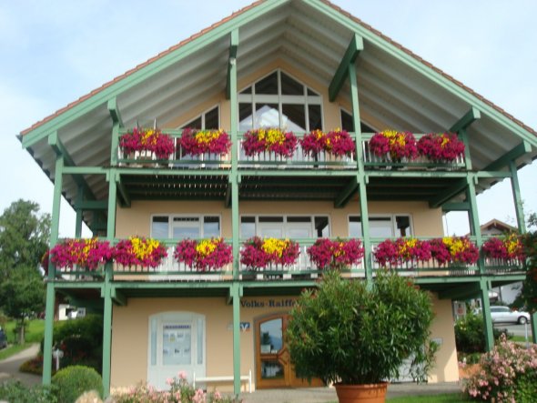 Terrasse / Balkon 'Balkonblumen und die Berge'