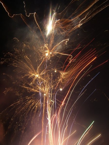 Hausfassade / Außenansichten 'Silvesterfeuerwerk ♥ Wünsche allen ein gesundes und erfolgreiches 2010 ♥'