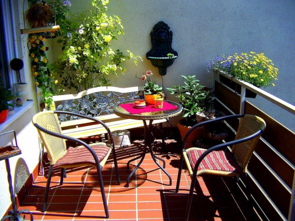 Terrasse / Balkon 'Balkon und Vorgarten'