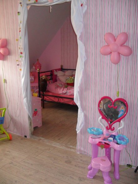 Kinderzimmer 'Kinderzimmer meiner Mittleren Shabby /Märchen'