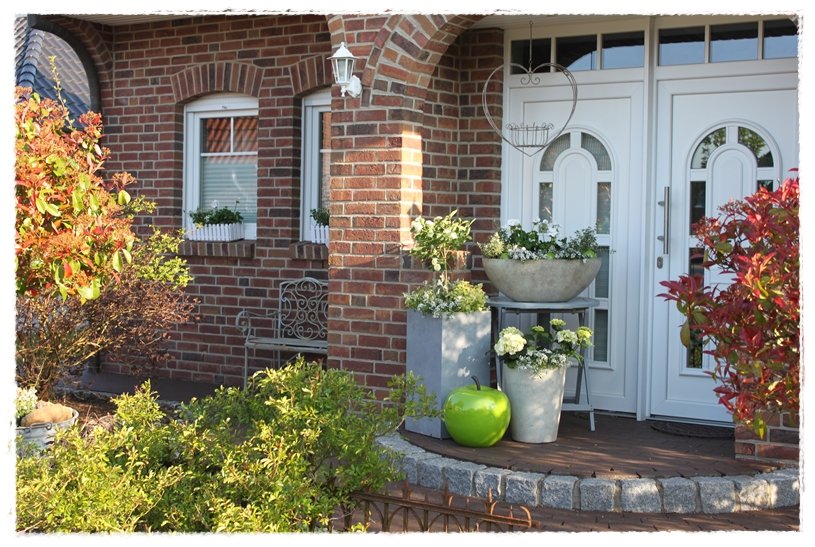 Hausfassade / Außenansichten Home sweet Home von Frangipani 13883