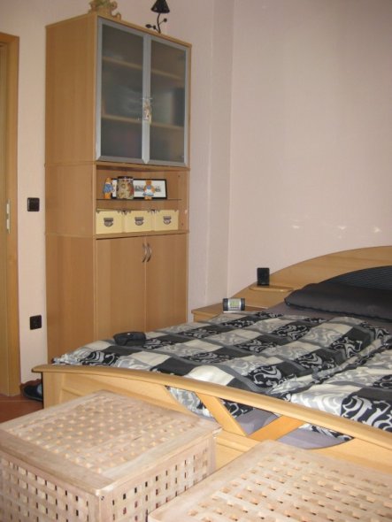 Beim Kauf war es ein Wohnzimmer, 2009 ist es unser Schlafzimmer