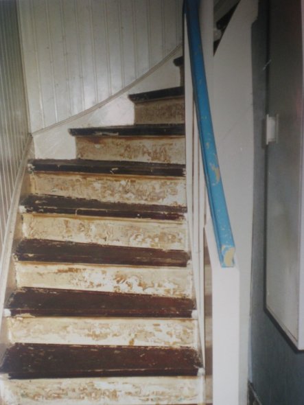 Treppenhaus im Kaufzustand 2002