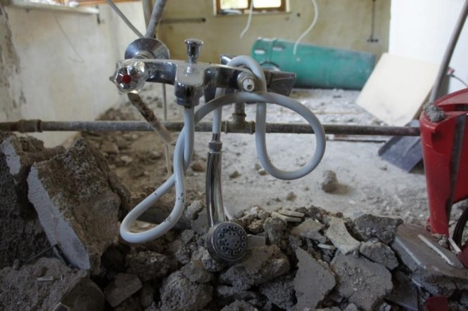 Bad Wir haben dieses Haus im Sommer 2011 gekauft und renovieren es