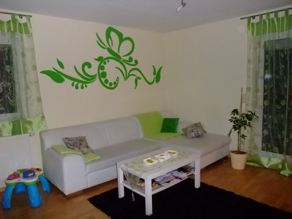 Ich finde die Kombi aus weiß und grün sher schön und damit alles etwas mehr passt musste einfach das Bild an die Wand=)gefällt´s euch?