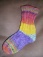 Die ersten Socken, die ich von der Spitze an gestrickt hab. Bei den ganzen Wollresten ist das einfach prima...