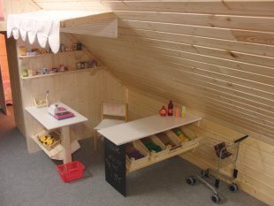 Kinderzimmer 'Spielzimmer auf dem Speicher'