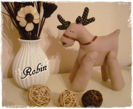 Robin habe ich am 23.11.12 genäht. Ein bissel Weihnachtlich soll es ja schon werden :-)