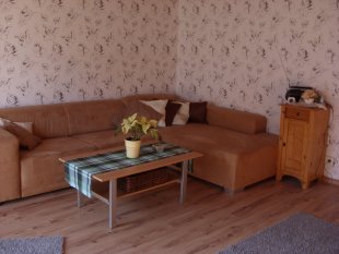 2. Wohnzimmer