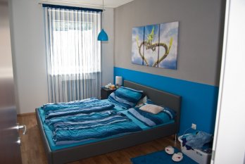 Schlafzimmer und Kleiderschrank