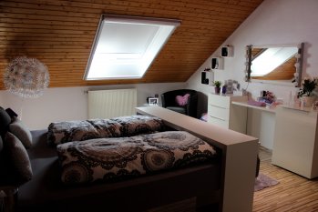 Schlafzimmer 'Schlaf (t) raum'