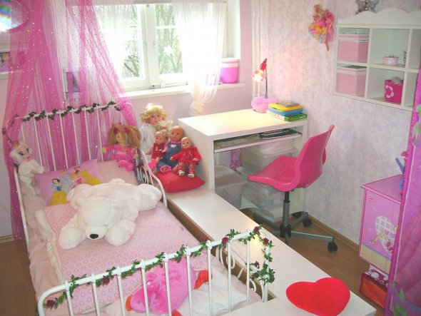 Kinderzimmer 'rosa Wolke-Schlafbereich'