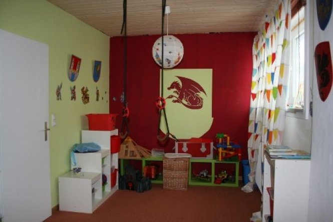 Kinderzimmer 'Mikeschi's ritterliches Weltraumzimmer'