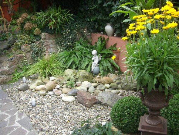 Garten 'Garten mit Quellstein'