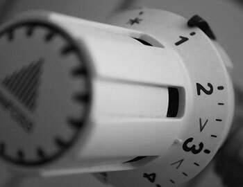 Einheizen im Einfamilienhaus: ökologisch wohltuend mit Infrarotstrahlung Einheizen im Einfamilienhaus: ökologisch wohltuend mit Infrarotstrahlung