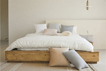 Der Schlafzimmer Trend von 2025: Bettdecken, die keinen Bezug brauchen Der Schlafzimmer Trend von 2025: Bettdecken, die keinen Bezug brauchen