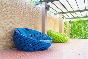 Terrassenüberdachung mit einem Lamellendach oder einem Glasdach: Was passt am besten zu Ihrem Haus? Terrassenüberdachung mit einem Lamellendach oder einem Glasdach: Was passt am besten zu Ihrem Haus?